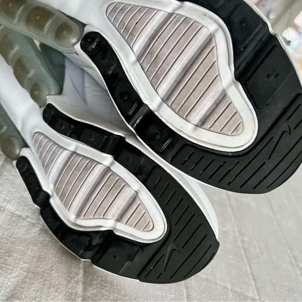 NIKE Air Max 270 youth 4.5 or women’s 6 white /black - Picture 14 of 16